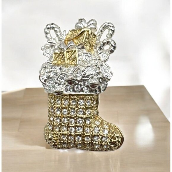 Gold Tone Christmas Stocking Brooch Rhinestone Pin ROMAN Festive Holiday - Picture 1 of 7